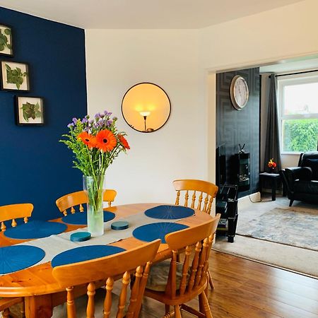 Chic 5 Bedroom House With Private Parking & Garden Bristol Exterior photo